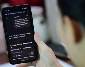 Dùng AI thay phiên dịch viên