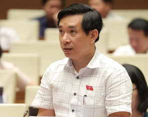 Đại biểu Nguyễn Văn Cảnh hiến kế giảm ùn tắc giao thông bằng quy tắc nhập làn