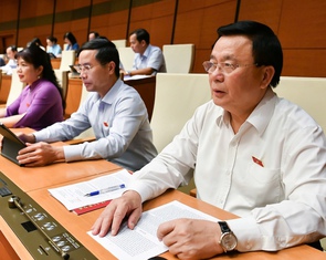 Quốc hội quyết trao quyền đặc biệt: Chính phủ được ban hành nghị quyết để sửa luật