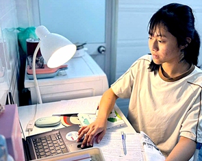 Từ học bổng Chắp cánh ước mơ, Thảo đã đi qua dông bão cuộc đời