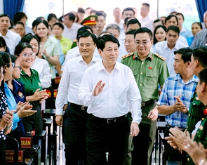 Chủ tịch nước Lương Cường: Chính quyền mới phải hoạt động tốt hơn, hiệu quả, gần dân hơn