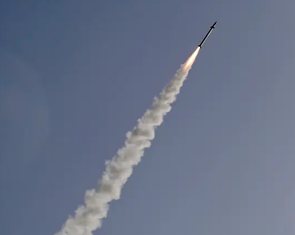 Giữa lúc căng thẳng, Israel phát hiện tên lửa phóng từ Yemen