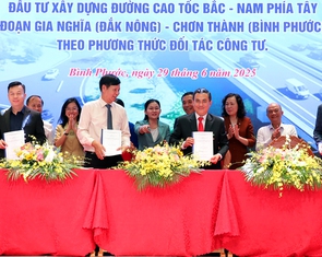 Liên danh Vingroup - Techtra ký kết hợp đồng làm cao tốc Gia Nghĩa - Chơn Thành