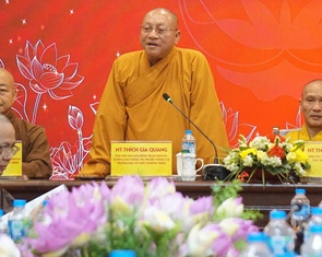 Vu lan ý nghĩa không nằm ở bông hồng trên ngực áo