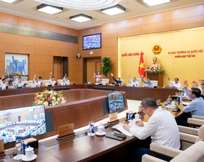 Chính thức thông qua Pháp lệnh Dân số mới: Vợ chồng được tự quyết định về số con
