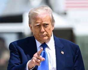 Ông Trump chính thức tăng gấp đôi thuế nhập khẩu nhôm, thép