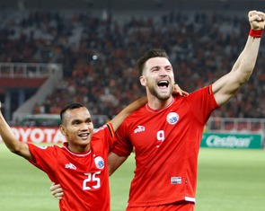 Vì sao cầu thủ Indonesia thường thấp bé?
