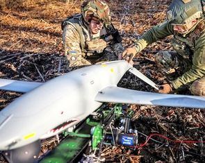 Drone Ukraine lại tấn công Matxcơva, các sân bay phải đóng cửa tạm thời