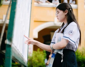 Dạy và học môn văn: Chọn 'rượu' thay vì chọn 'bình'