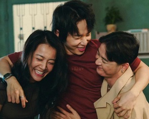Phim Dưới đáy hồ 'vượt mặt' Doraemon, ngoại truyện John Wick - Ballerina gây thất vọng
