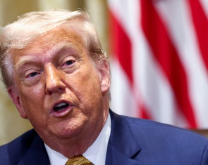 Ông Trump tuyên bố áp thuế 35% lên Canada từ ngày 1-8