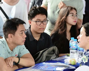 Đi Ngày hội lựa chọn nguyện vọng xét tuyển để được 'gỡ rối'