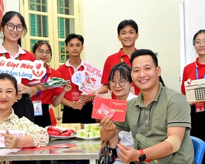 Báo động cạn kiệt nguồn máu dự trữ: Hãy chung tay hiến máu cứu người
