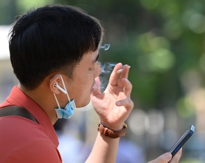 Từ vụ hút thuốc bồi thường 4,8 triệu, cách nào chấm dứt hút thuốc ở nơi cấm?