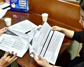 Đồng loạt tung ra sản phẩm mới, hợp đồng bảo hiểm mua trước tháng 7-2025 sẽ ra sao?