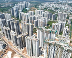 Thị trường nhà ở TP.HCM: Nhà ở xã hội rất thiếu; căn hộ dưới 30 triệu/m² mất hút