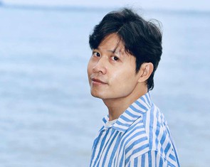 Nhạc sĩ Nguyễn Văn Chung nhận quà đặc biệt từ Trường Sa