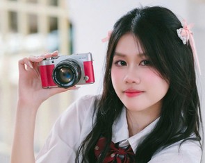 Nữ sinh bật khóc khi biết mình là thủ khoa C00 toàn quốc, ấp ủ giấc mơ làm cô giáo