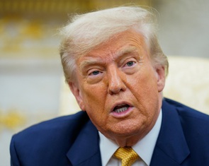 Tin tức thế giới 17-7: Ông Trump thông báo sẽ gửi thư tới 150 nước; Campuchia bắt 1.000 người