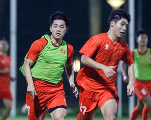 HLV Kim Sang Sik xây dựng bộ khung U23 Việt Nam đấu với Lào