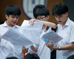 'Mưa' điểm 10 thi tốt nghiệp THPT, nhưng điểm chuẩn dự kiến giảm