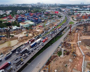 Đóng đường ĐT 743 gây ùn tắc nghiêm trọng, lộ trình thay thế ra sao?