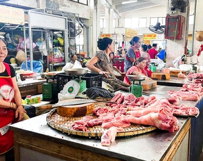 Huế kêu gọi người dân sử dụng thịt heo đúng cách, không nên quá lo