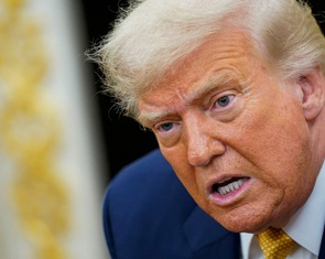 Tin tức thế giới 19-7: Ông Trump kiện báo Mỹ; Mỹ bác bỏ cải cách chống đại dịch của WHO