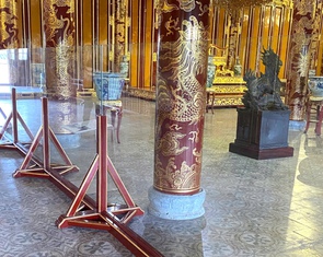 Lắp kính cường lực bên trong Điện Thái Hòa để bảo vệ ngai vàng triều Nguyễn