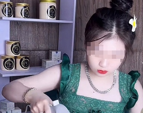 Kem trộn 'trắng cấp tốc' bán rầm rộ trên mạng