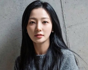 Người tố cáo Song Ha Yoon phản bác, quyết định kiện ngược nữ diễn viên vì tội vu khống