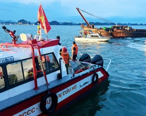 Yêu cầu bảo hiểm bồi thường kịp thời cho nạn nhân vụ lật tàu ở vịnh Hạ Long