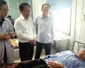 Thủ tướng yêu cầu làm rõ nguyên nhân, xử nghiêm vụ lật xe làm 10 người tử vong
