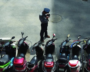 Từ xe xăng sang xe điện: Thượng Hải cần tới 18 năm