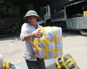 Thời tiết hôm nay 29-7: Miền Nam âm u, mưa dông; miền Bắc nắng gắt