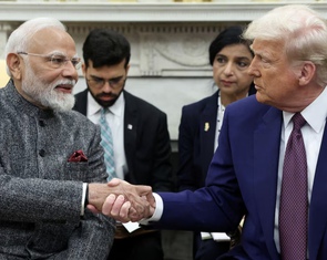 Ông Trump áp thuế 25% với Ấn Độ, phạt thêm vì mua vũ khí Nga