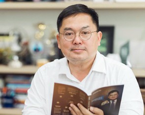 Chia tay Hoàng Nam Tiến, người đứng sau những cuốn sách lay động về tướng Hoàng Đan