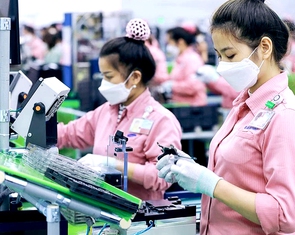 Tăng trưởng kinh tế bứt tốc, cao nhất trong 15 năm qua