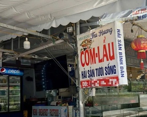 Xử phạt nhà hàng bán 150.000 đồng 1 tô bún, 150.000 đồng 1 suất bánh cuốn