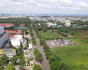 Dẹp hàng loạt bãi xe lấn chiếm đất công