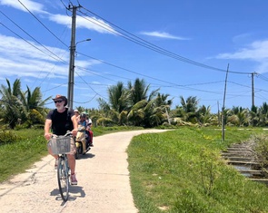 Hát karaoke phá làng phá xóm ở Hội An: Sướng một vài người, khổ cả trăm người