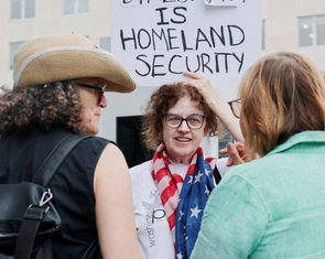 Tòa Tối cao Mỹ mở đường cho ông Trump sa thải hàng loạt nhân viên chính phủ