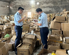 Phát hiện kho hàng 'khủng' nhập lậu tinh vi từ Trung Quốc, liên kết với nhiều tài khoản TikTok