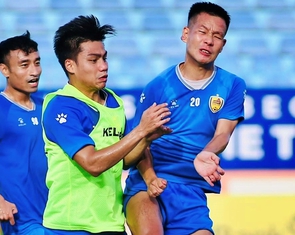 CLB Quảng Nam thất hẹn, V-League 'nín thở' chờ VFF