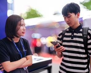 Nghịch lý tuyển dụng tăng, thất nghiệp cũng tăng