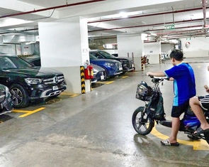 Giảm xe xăng, tăng xe điện: Tránh trống đánh xuôi, kèn thổi ngược