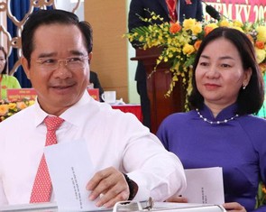 Chủ tịch TP.HCM: Phường Dĩ An cần chăm lo người nhập cư, quy hoạch