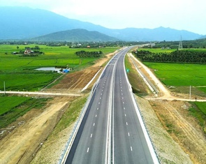 Đề nghị Khánh Hòa nỗ lực tháo gỡ khó khăn 2 dự án cao tốc