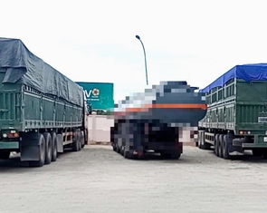 Phạt nặng xe đầu kéo chở cát quá tải gần 300%