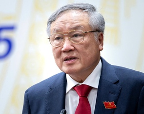 'Phải có tiêu chí đánh giá để sử dụng cán bộ tinh thông, loại trừ người tài thấp, đức mỏng'